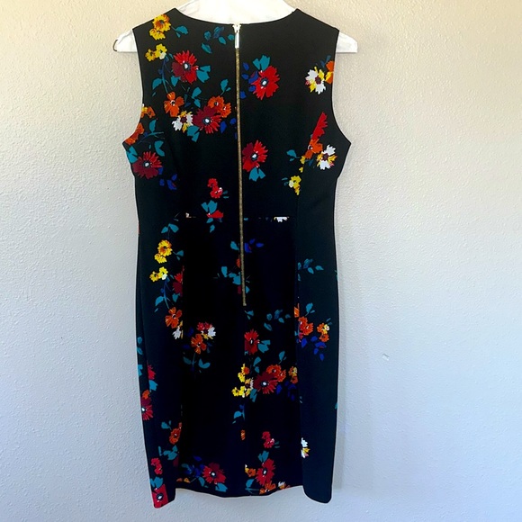 Gorgeous Calvin Klein women’s dress, sleeveless, black and multicolored flowers - Picture 5 of 5